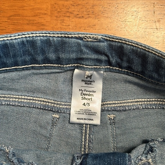 Girls Jean shorts size 4/5 from Sam’s. - Picture 2 of 3